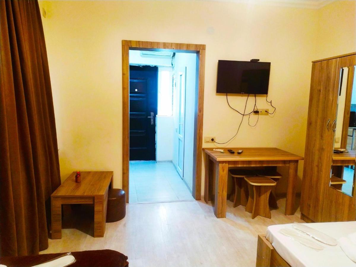 Guesthouse Family Tbilisi Exterior photo