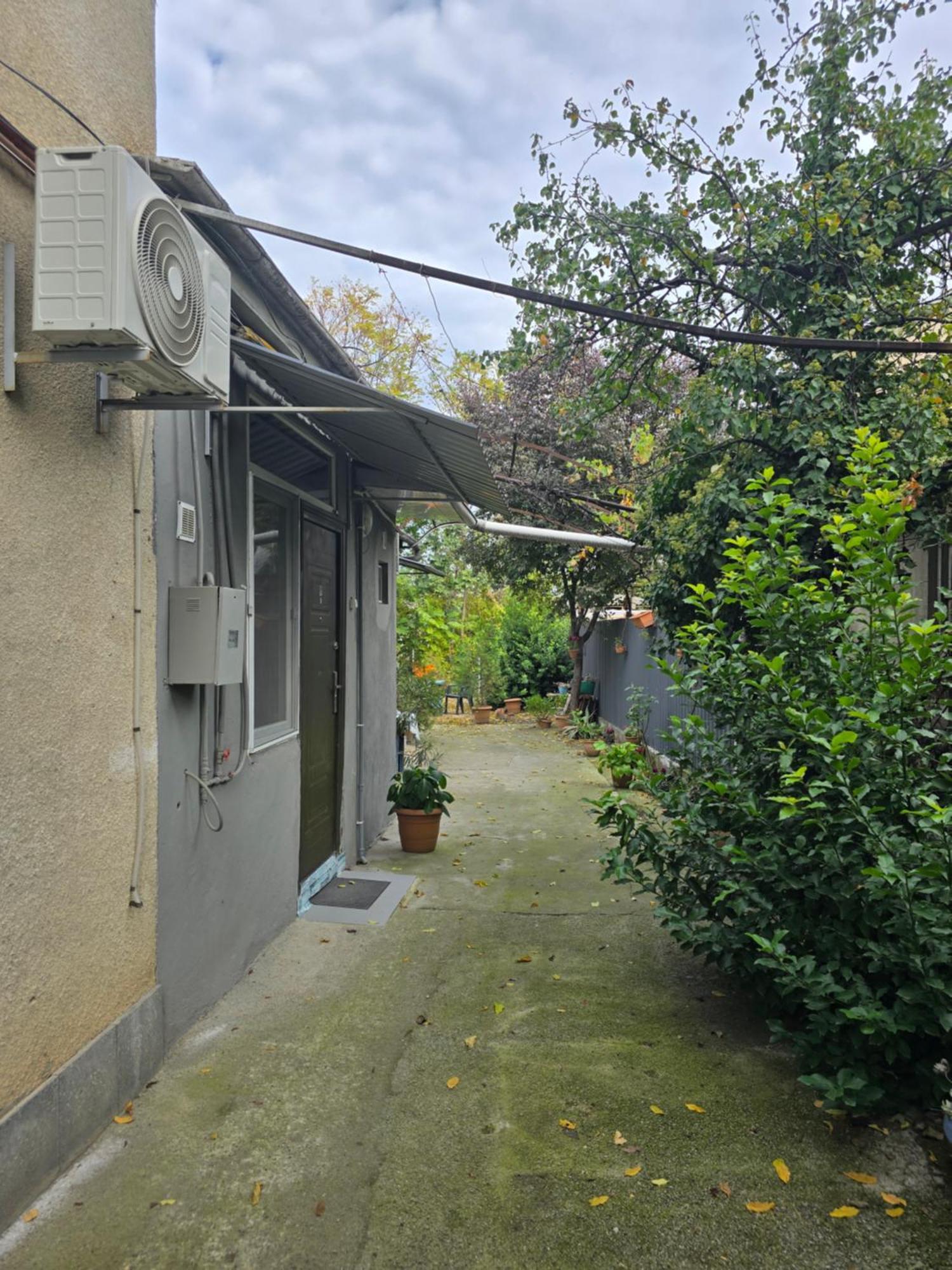 Guesthouse Family Tbilisi Exterior photo