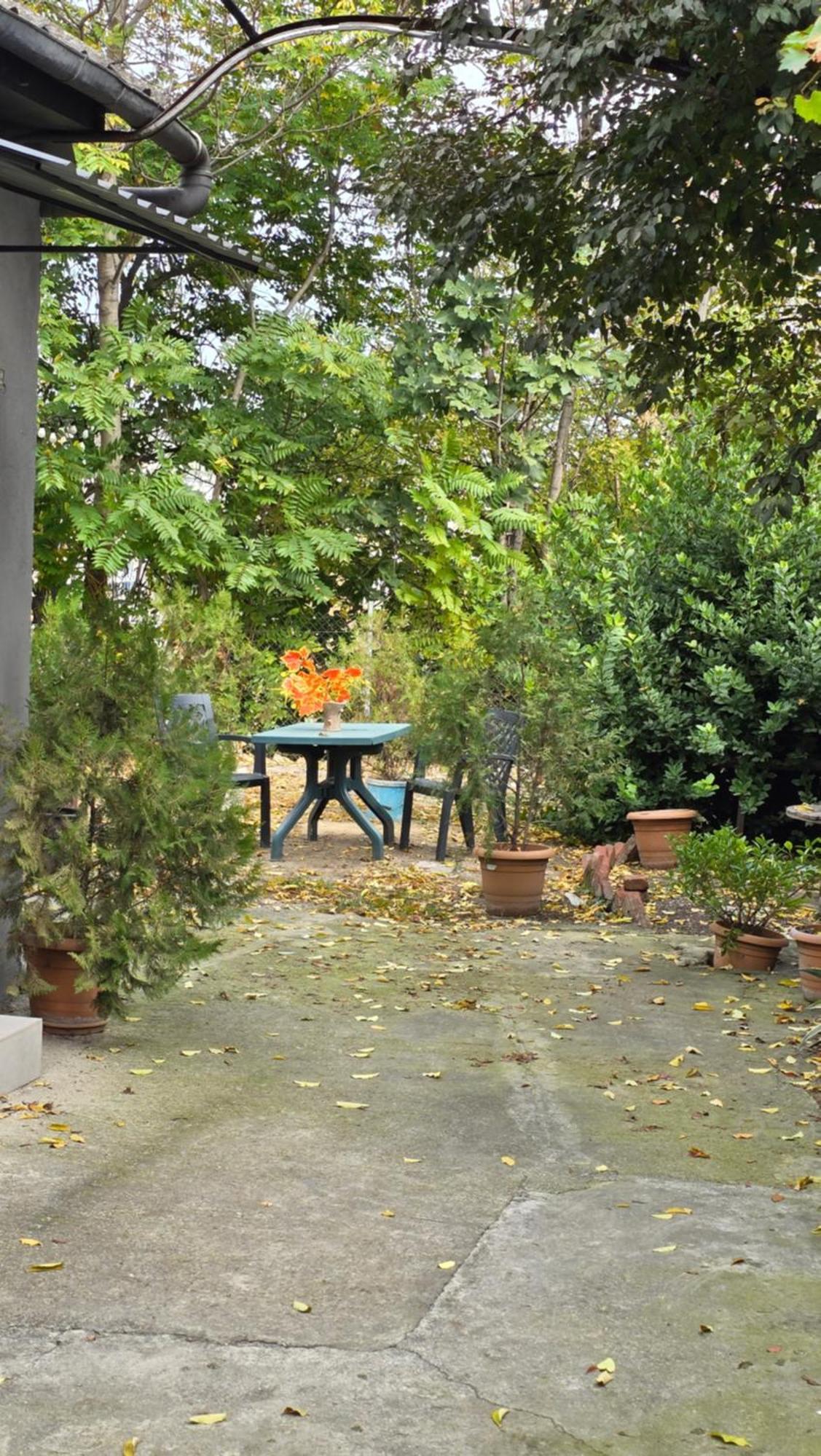 Guesthouse Family Tbilisi Exterior photo