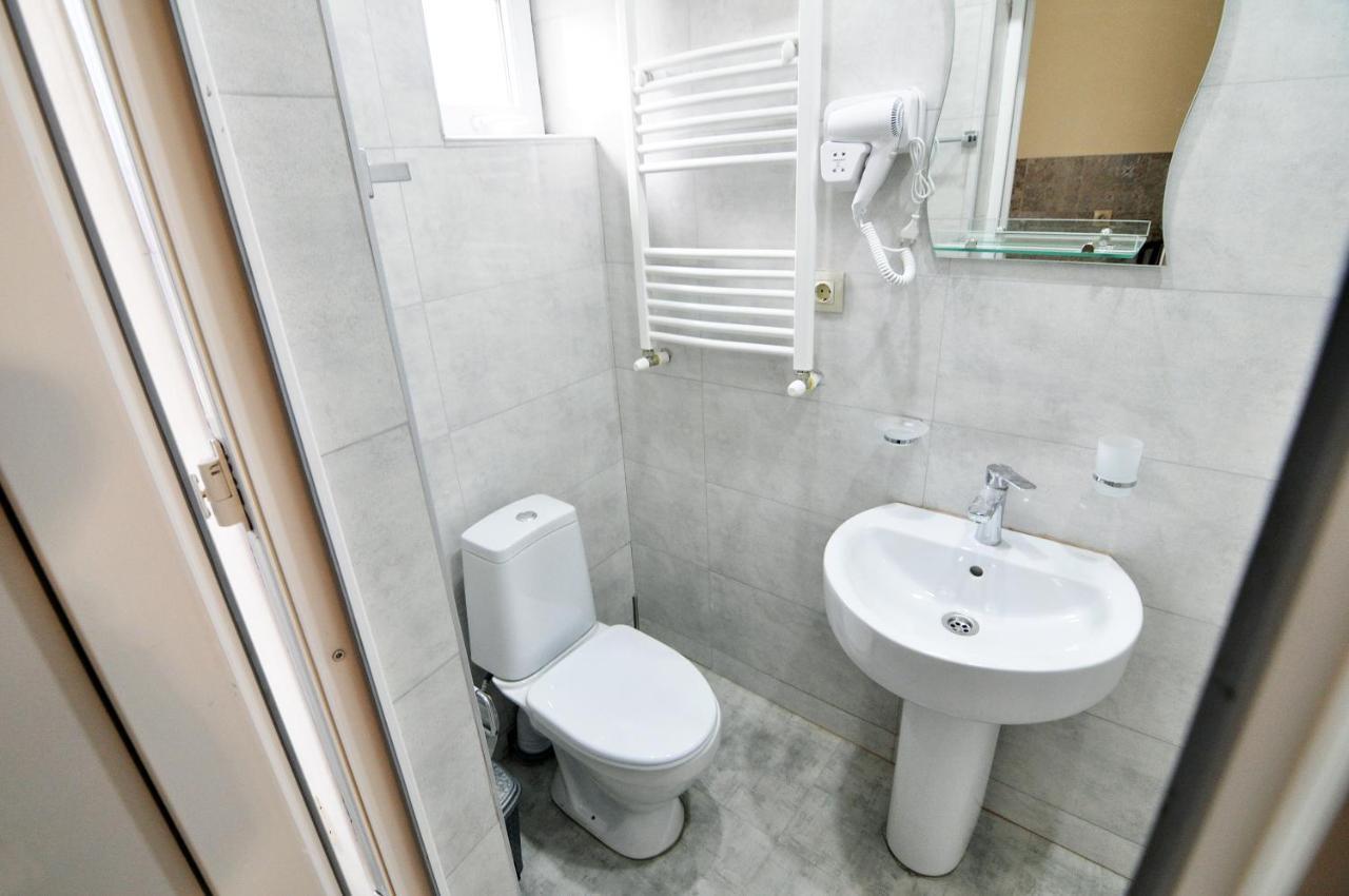 Guesthouse Family Tbilisi Exterior photo